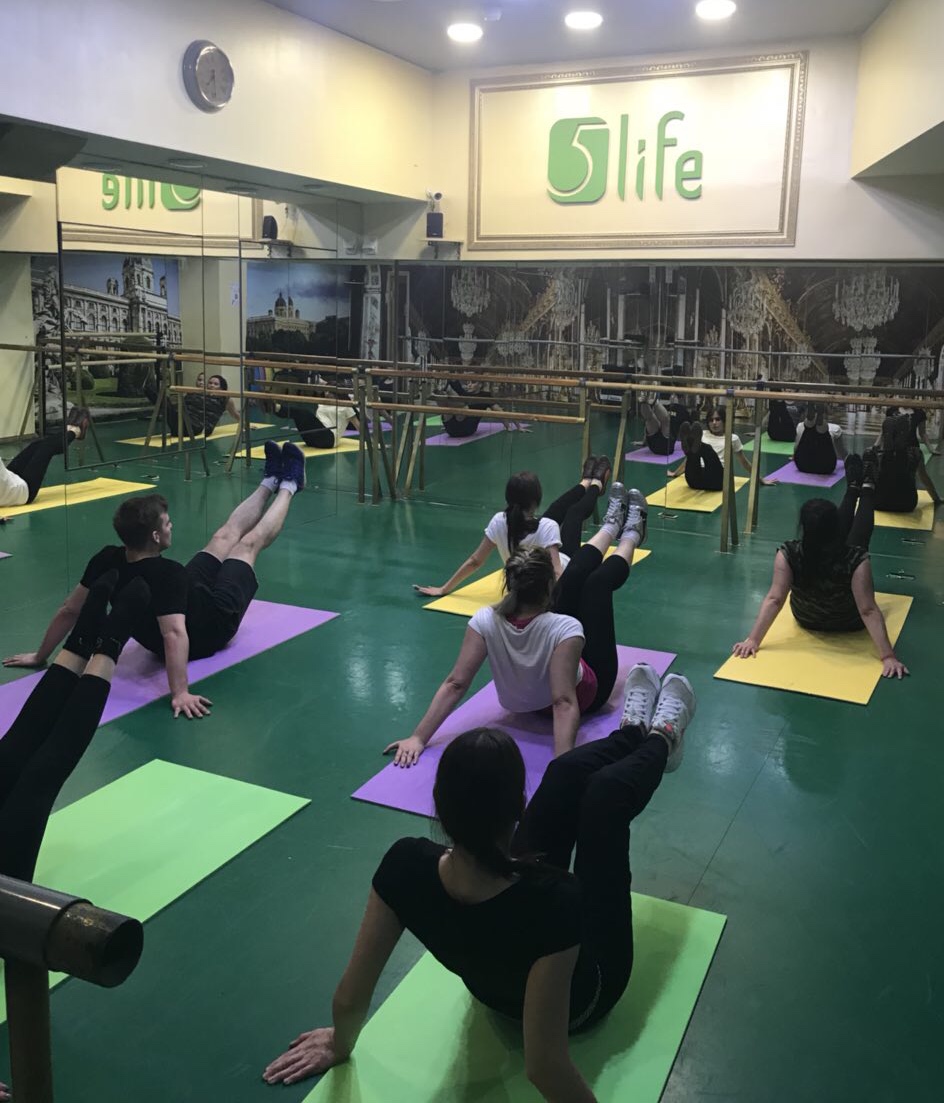 Женский фитнес в школе 5Life - новые дневные группы Женский фитнес в школе 5Life