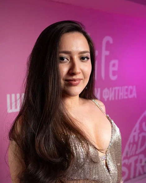 Лолита Шарикаева Лолита Шарикаева