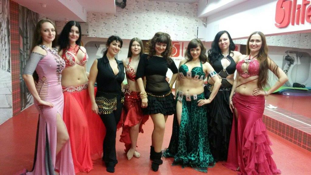 Уроки восточных танцев Уроки восточных танцев этой осенью